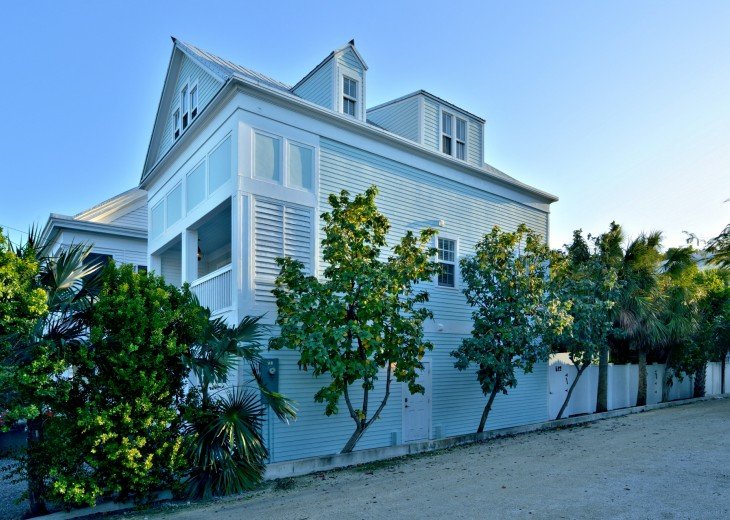6 Bedroom Villa Rental in Key West, FL - The 6 bedroom Duval Street ...
