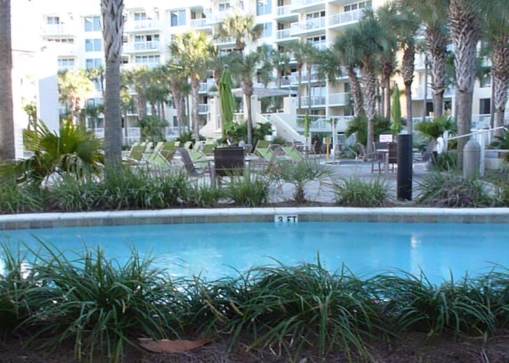 Fort Walton Beach Condo Rental Destin West. Lazy river pool.Lowest 3 BR prices. March 2020