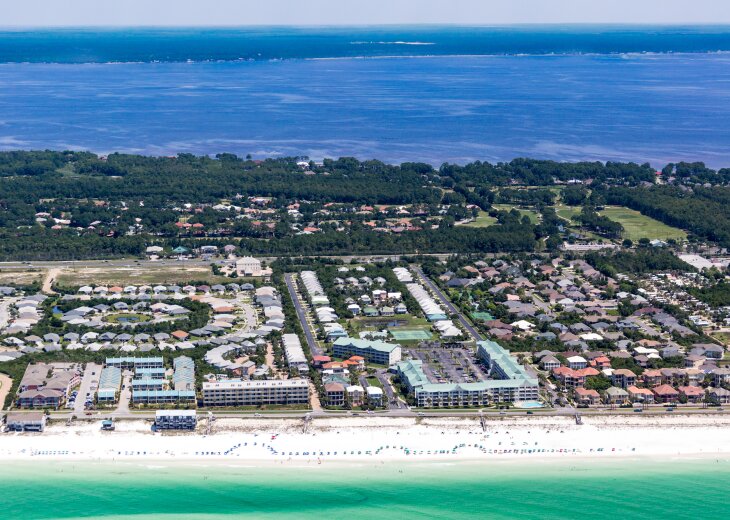 4 Bedroom House Rental in Miramar Beach, FL Summer is booking fast