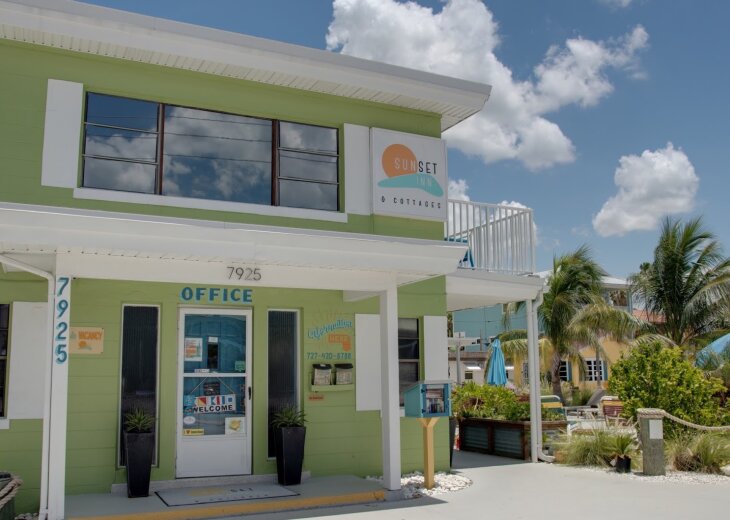 Treasure Island Cottage Rental Sunset Inn Cottages Sleeps 50