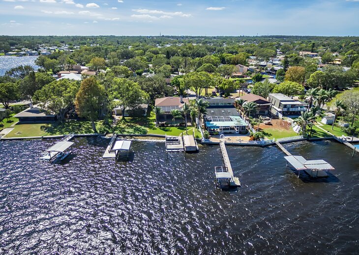 4 Bedroom House Rental in Palm Harbor, FL SUNRISE ON LAKE TARPON 4