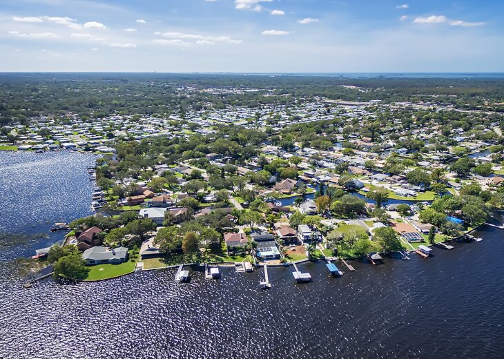 4 Bedroom House Rental in Palm Harbor, FL SUNRISE ON LAKE TARPON 4