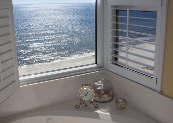 Perdido Key Condo Rental Direct access to the snorkeling reef!