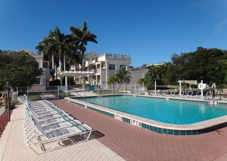 2 Bedroom Condo Rental in Siesta Key, FL 2 bedroom 2 bathroom Siesta Key