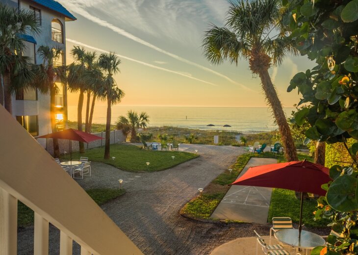 2 Bedroom Apartment Rental In Indian Rocks Beach Fl Beachfront