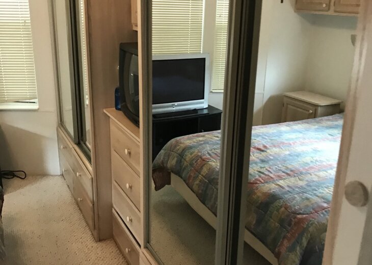 Naples Mobile Home Rental Lakefront moblie home in 55+ senior living