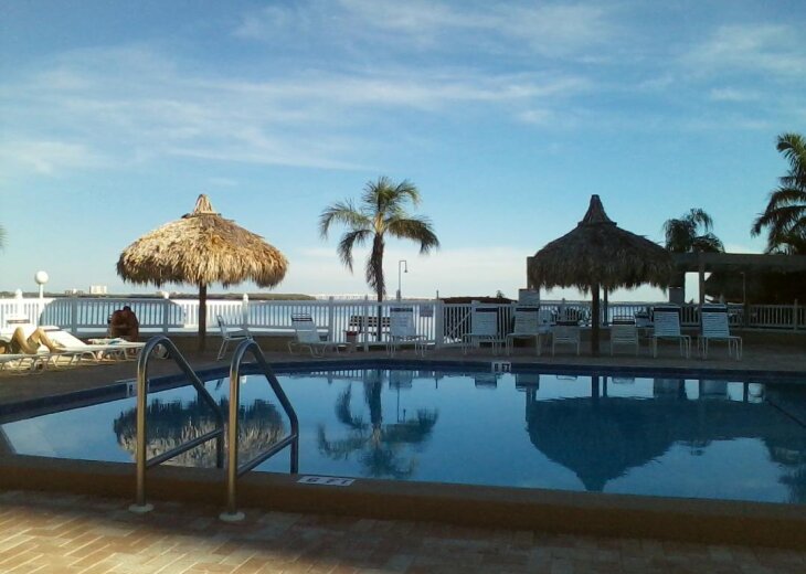 St. Petersburg Condo Rental LUXURY WATERFRONT CONDO ON ISLA DEL SOL/St. Pete's Beach Area