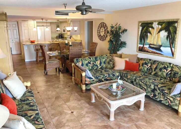 Madeira Beach Condo Rental to Collwood Condos Top Floor unit 506