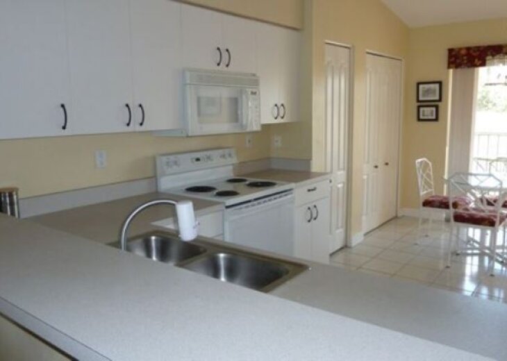 Sarasota Condo Rental Condo at Friendly Stoneybrook Golf Club in Sarasota