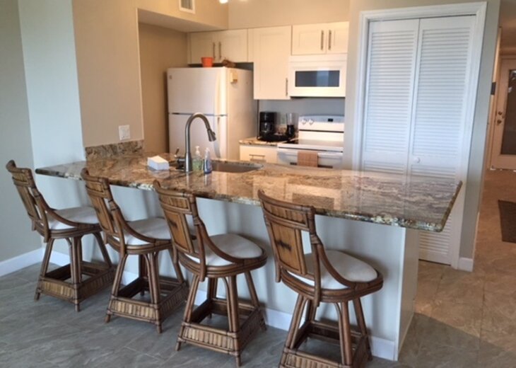 2 Bedroom Condo Rental in Tavernier, FL Oceanfront Condo.. Ask