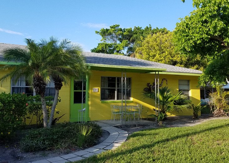 Anna Maria Island House Rental Dolphin Cottage Pet Friendly And