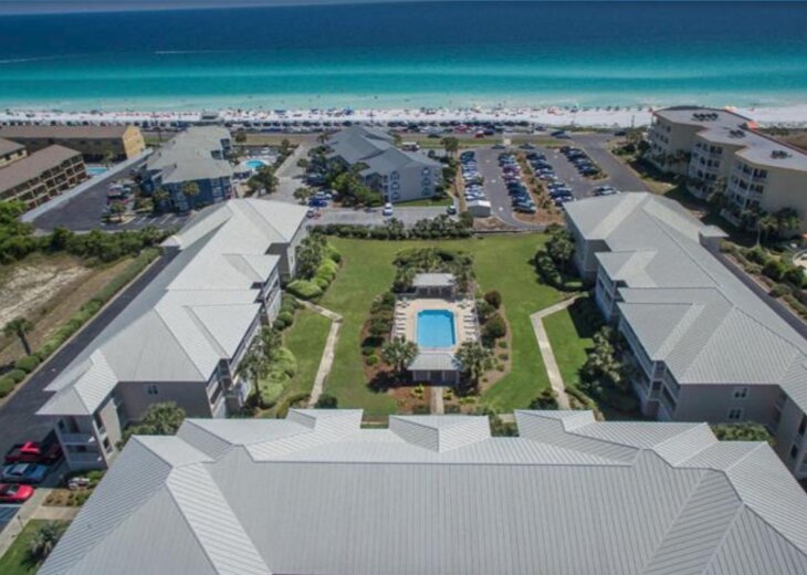 2 Bedroom Condo Rental in Destin, FL Blown Aweigh Gulf Views Unit