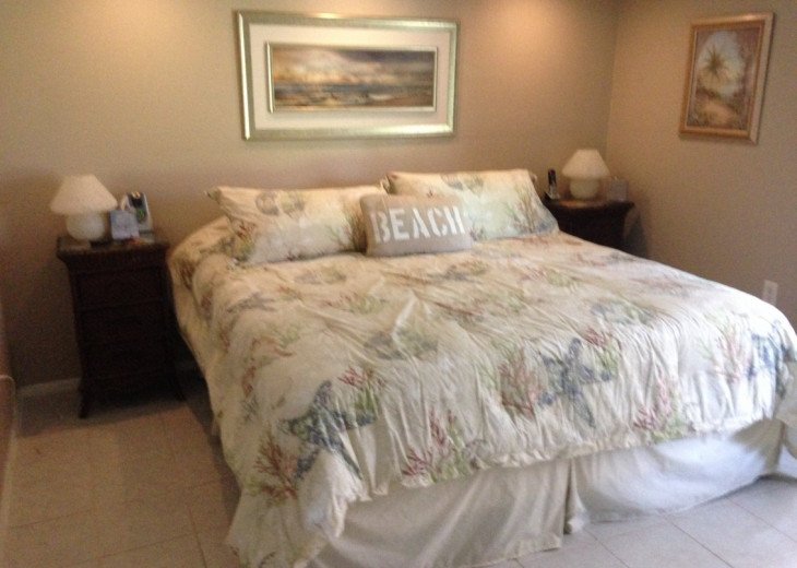 1 Bedroom Condo Rental in St. Petersburg, FL - Bermuda Bay Beach and